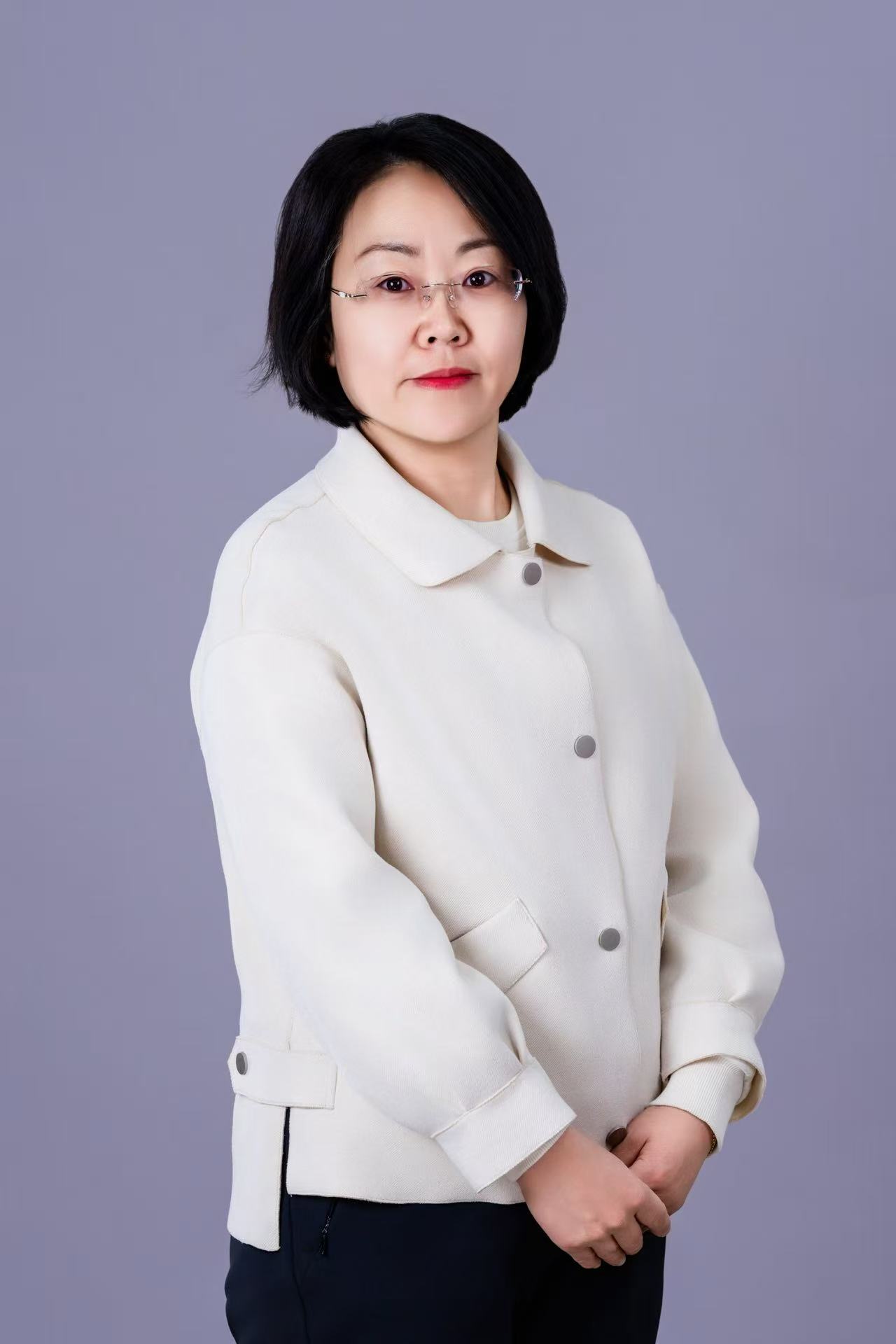 鹿婷婷.jpg